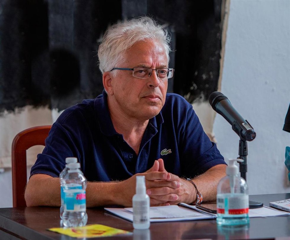 El escritor Antonio Orihuela.