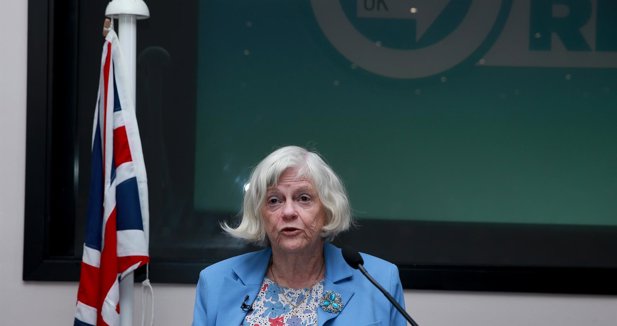 La Fiscalía británica detalla que Ann Widdecombe fue golpeada 21 veces en la cabeza con un martillo hasta morir