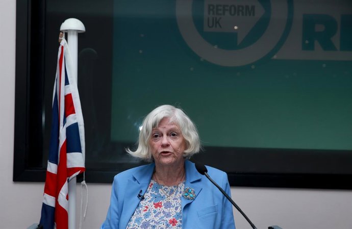 Archivo - May 23, 2024, London, United Kingdom: Ann Widdecombe attends a press conference as part of Reform UK party's campaign ahead of July 4, 2024 general election in London.