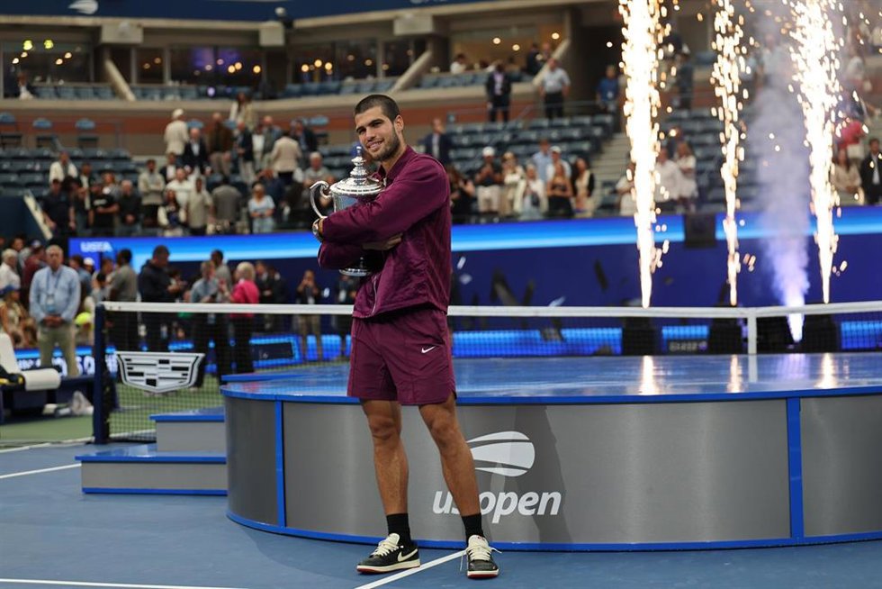 Archivo - Carlos Alcaraz, después de conquistar el US Open de 2025.