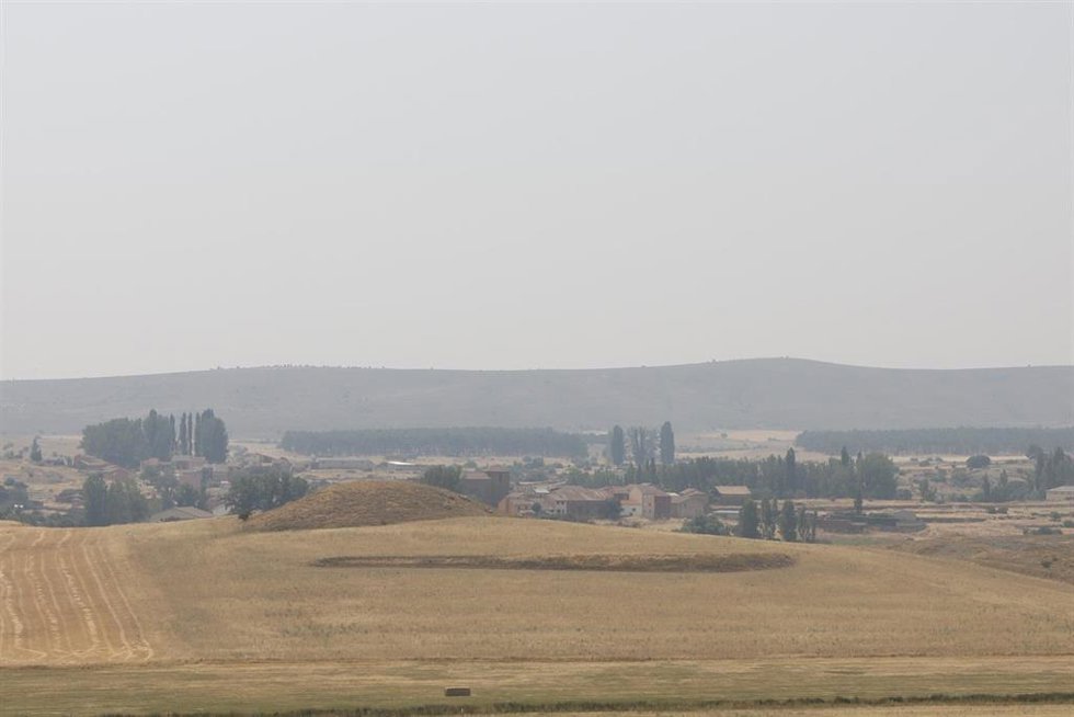Vista de la localidad de Barcones, desalojada por el incendio, a 21 de julio de 2026, en Barcones, Soria, 