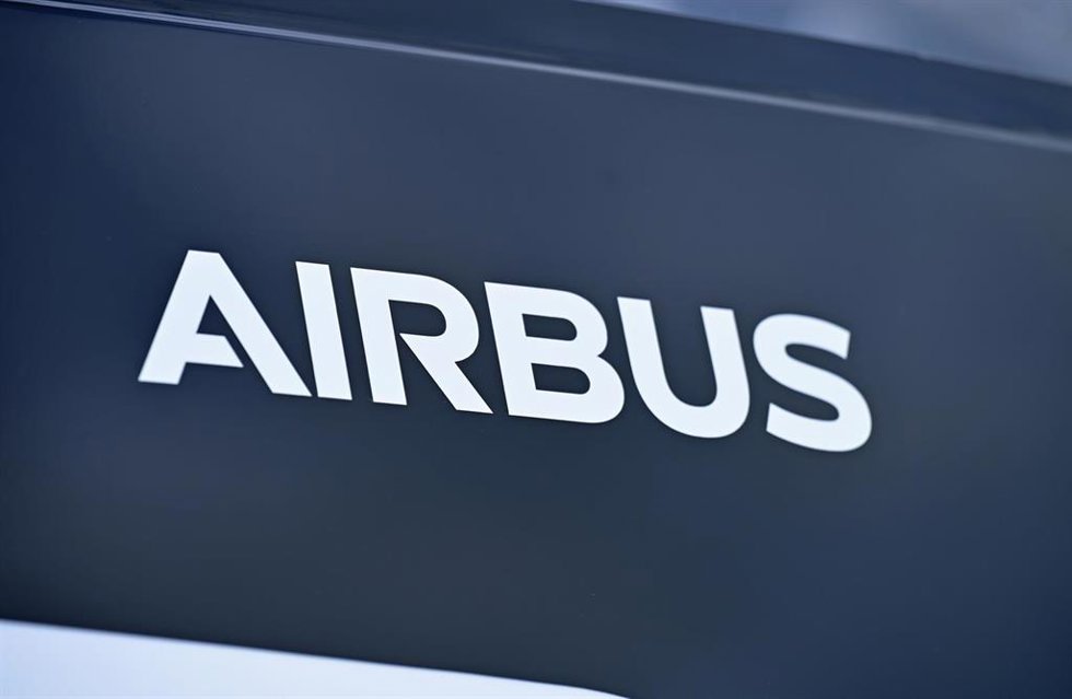Archivo - The Airbus logo.