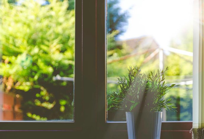 ¿No Consigues Refrescar Tu Casa? Cómo Usar El Papel De Aluminio Para Reducir El Calor