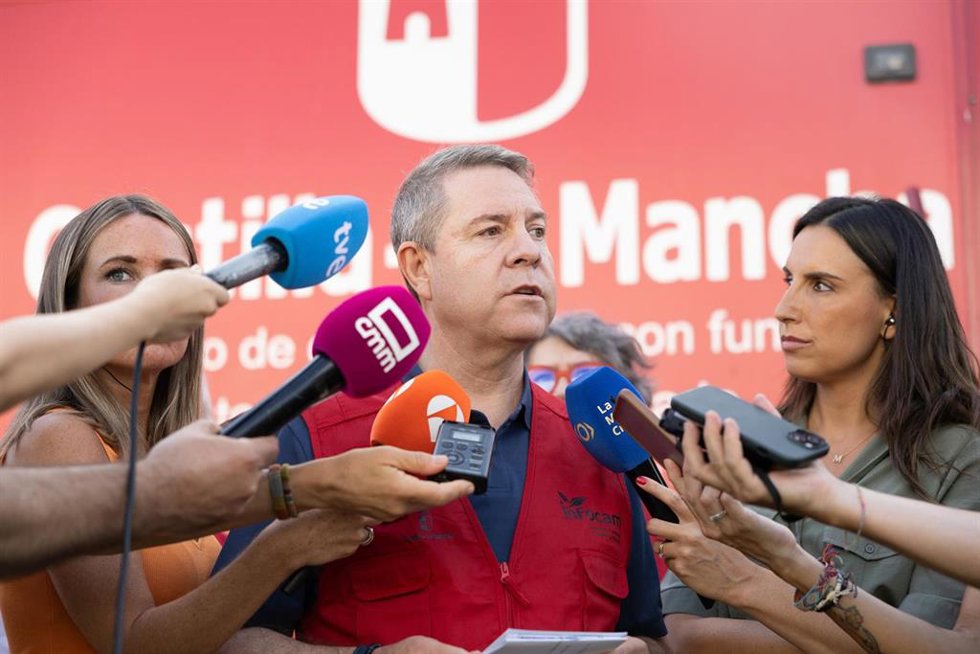 El jefe del Ejecutivo autonómico, Emiliano García-Page, preside la reunión del CECOPI