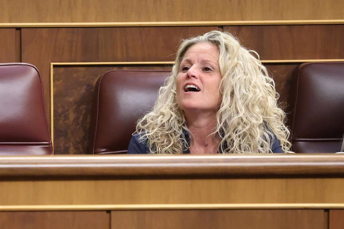 A porta-voz da Comissão Executiva Federal (CEF) do PSOE, Montse Mínguez, durante uma sessão plenária no Congresso dos Deputados, em 23 de junho de 2026, em Madri (Espanha). O Hemiciclo sedia uma jornada parlamentar marcada pela tomada em consideração