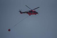 El incendio de La Mierla entra en "fase de estabilización" y comienzan los realojos de algunas poblaciones