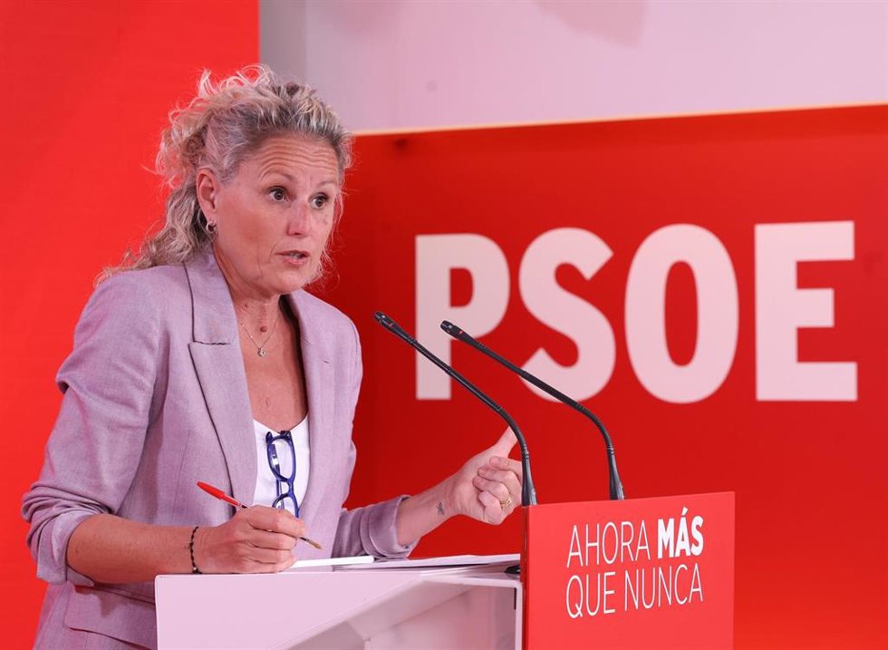 Archivo - La portavoz de la Comisión Ejecutiva Federal (CEF) del PSOE, Montse Mínguez.