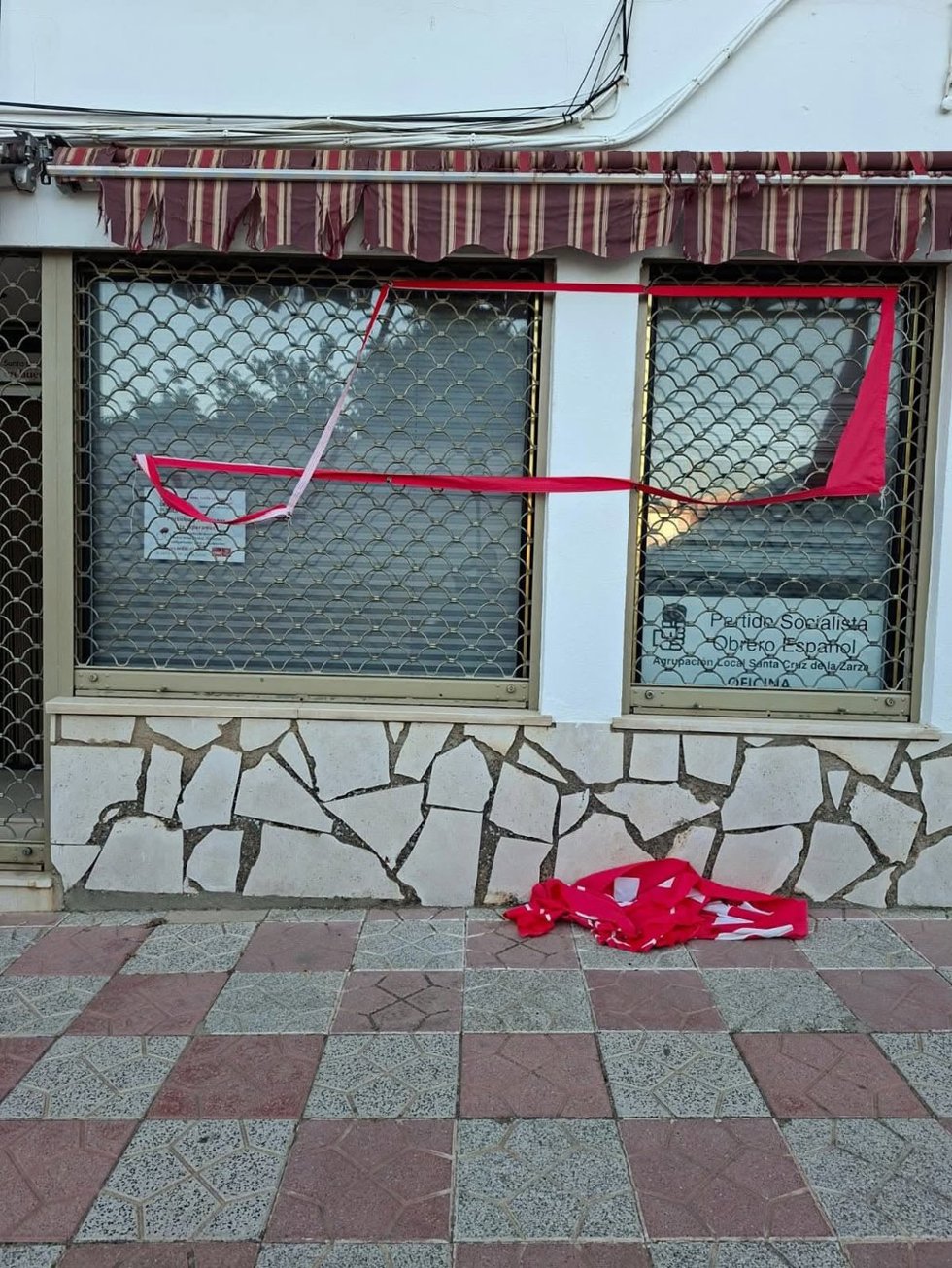 El PSOE de Santa Cruz de la Zarza condena el ataque contra su sede y reivindica el respeto al pluralismo democrático