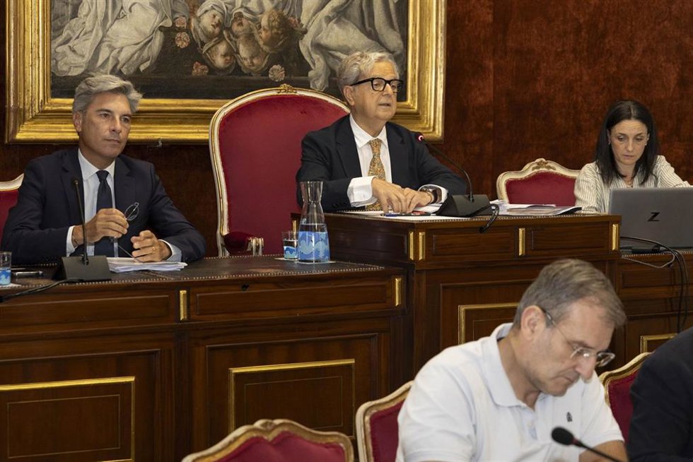 El presidente de la Diputación de Córdoba, Salvador Fuentes, durante la celebración del Pleno correspondiente a agosto.