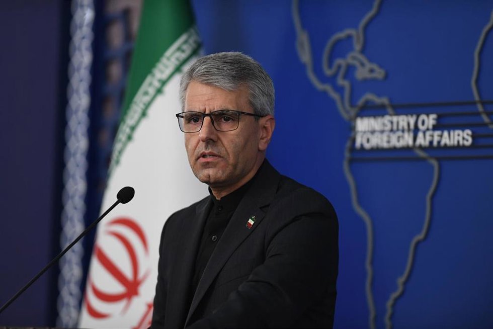 El portavoz del Ministerio de Exteriores de Irán, Esmaeil Baqaei, durante una rueda de prensa en Teherán en junio de 2026 (archivo)
