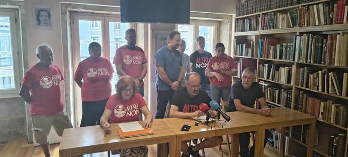 Rueda de prensa de Ulloa Viva, PDRA y la Plataforma Mina Touro-O Pino Non, a 22 de julio de 2026.