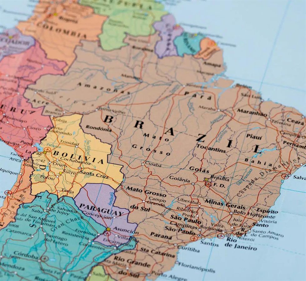 Mapa incompleto de Sudamérica, en el cual destacan Brasil, Bolivia y Paraguay.