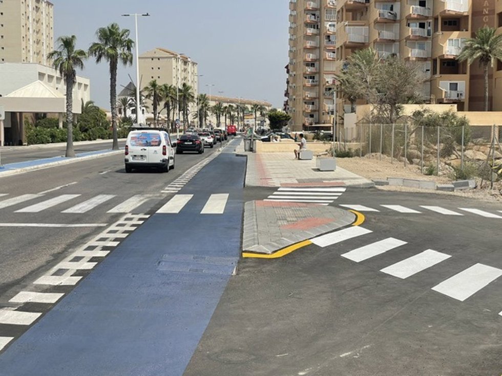 Ayuntamiento de San Javier da continuidad a un tramo del itinerario peatonal y ciclista de la Gran Vía de La Manga