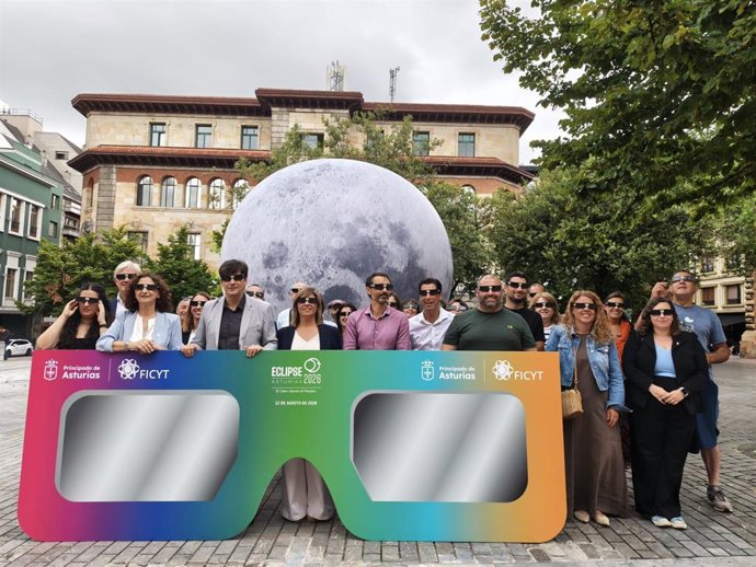 Foto de archivo de la presentación de actos con motivo del eclipse en Oviedo el pasado 30 de junio.