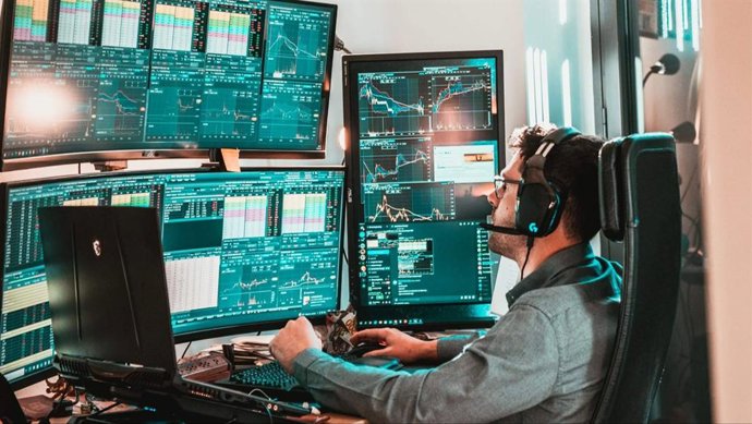 Academia Streaming Trading, un entorno de formación especializado para comprender el mercado de las smallcaps
