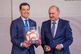 Foto: Moreno, convencido del "ambientazo" del Pizjuán en el estreno de la  segunda estrella de España:"Estamos muy orgullosos"