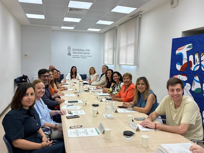 Constitución del Consejo Interuniversitario de Salud Mental de la Comunitat Valenciana (CISAM-CV) en la Conselleria de Sanidad