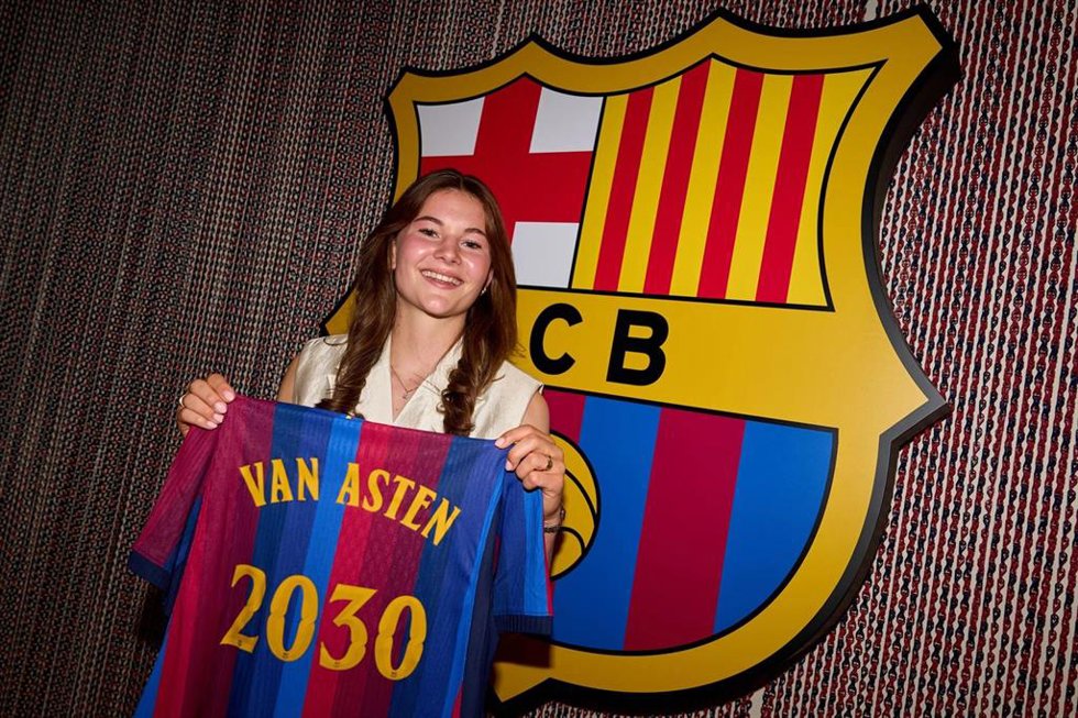 La nueva jugadora del Barça Femení, la central neerlandesa Renee van Asten
