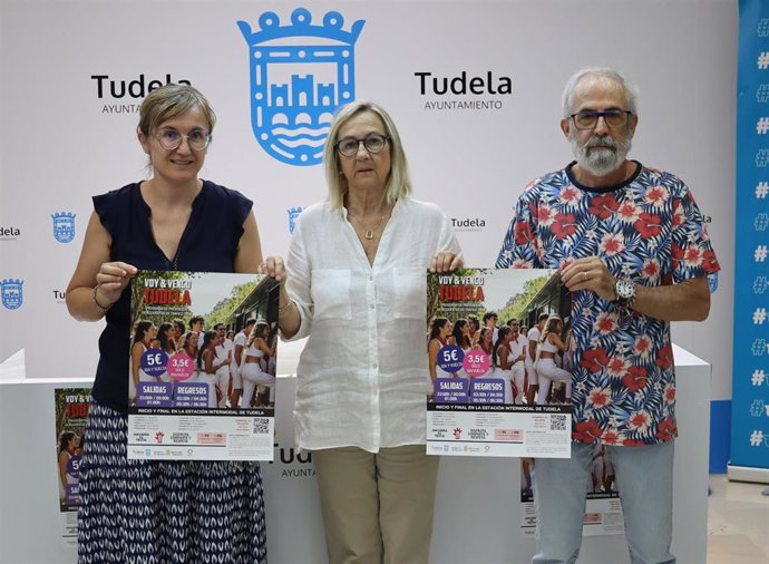 La concejala de Derechos Sociales del Ayuntamiento de Tudela, Anichu Agüera, presenta una nueva edición del programa 'Voy y vengo'.