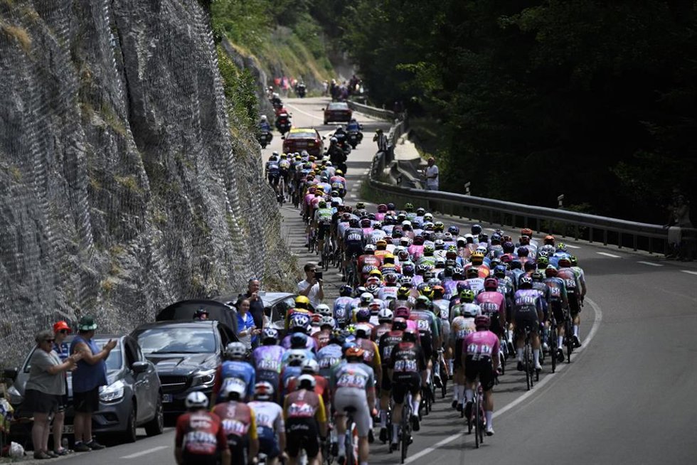 El pelotón en el Tour de France 2026.