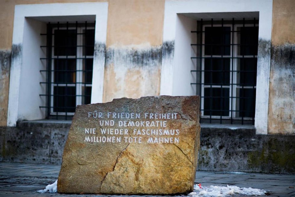 Archivo - La casa natal de Adolf Hitler en Braunau am Inn (Austria)