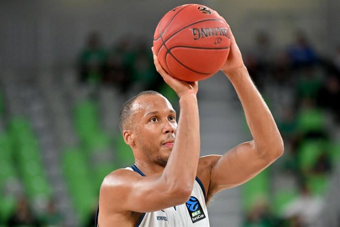 Archivo - Louis Olinde, durante un partido.
