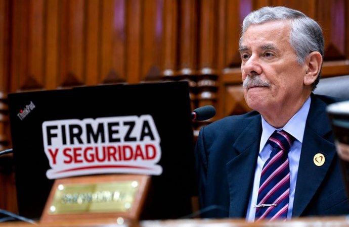 Perú.- Congreso: Fernando Rospigliosi presenta balance legislativo del último quinquenio