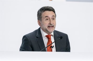 Archivo - El consejero delegado de Repsol, Josu Jon Imaz