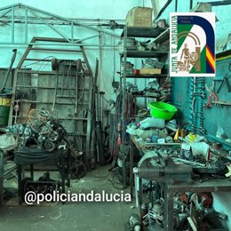 Taller clandestino desmantelado en Granada.