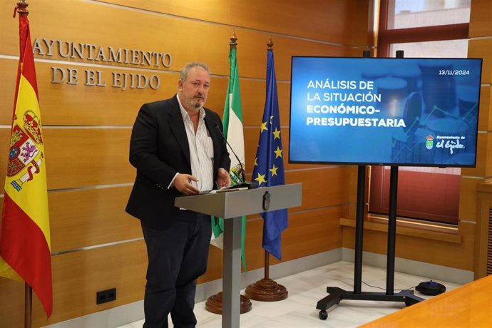 Archivo - El alcalde en funciones de El Ejido (Almería), José Francisco Rivera, en una imagen de archivo.