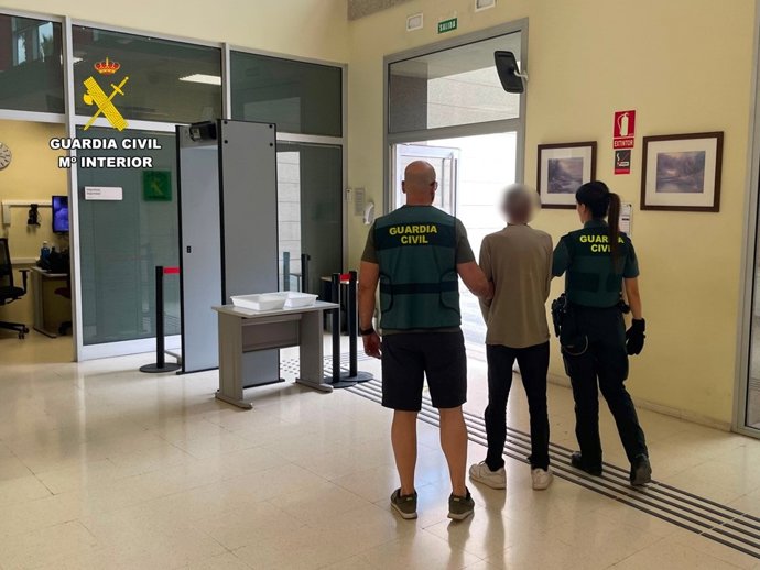La Guàrdia Civil deté a Asp a un home després de cometre tres robatoris en una hora