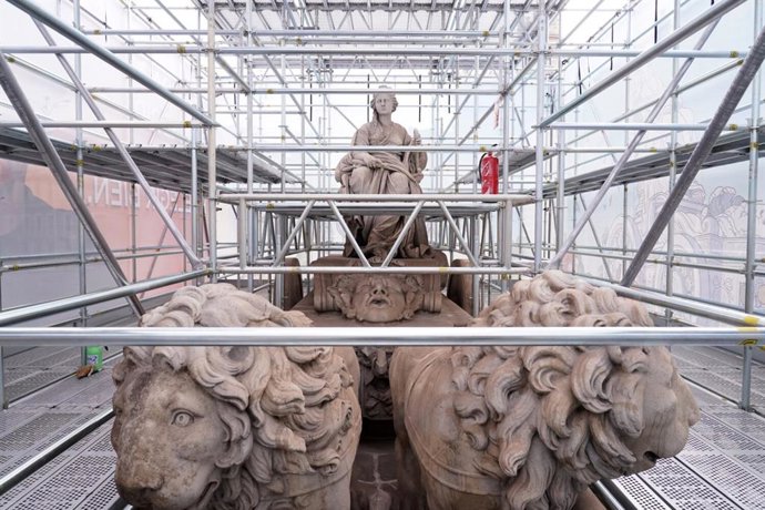 Trabajos desarrollados en la Fuente de Cibeles, uno de los monumentos más emblemáticos de la ciudad