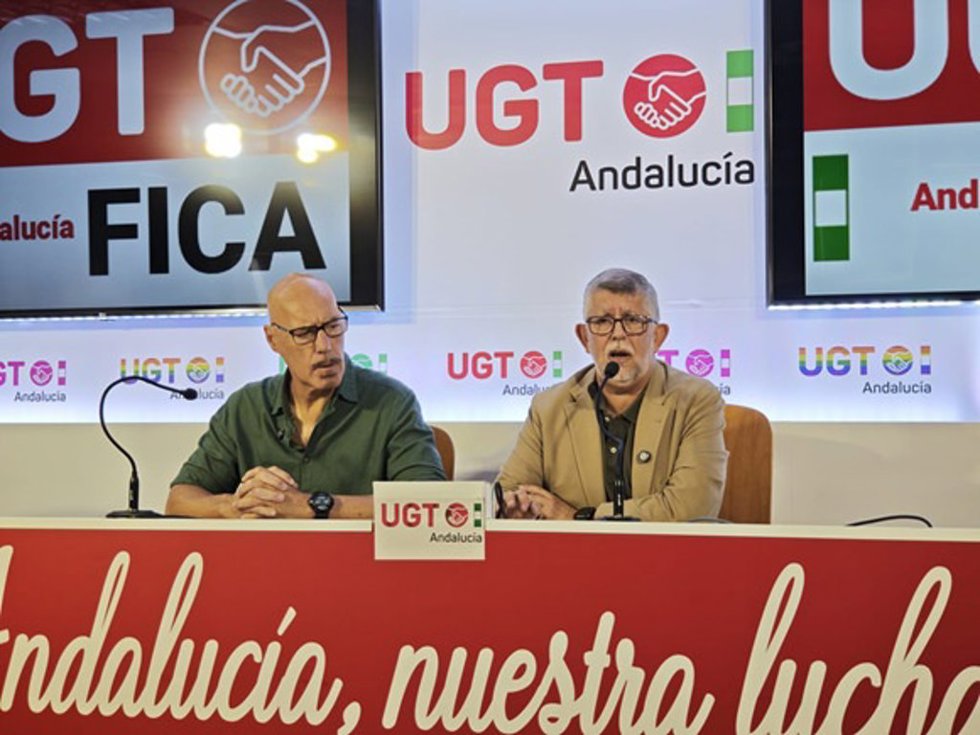 El secretario general de UGT FICA Andalucía, José Manuel Rodríguez Saucedo, y el miembro de la Coordinadora de UGT en Veiasa y secretario de Negociación Colectiva de UGT FICA Sevilla, José Ángel Míguez Álvarez.