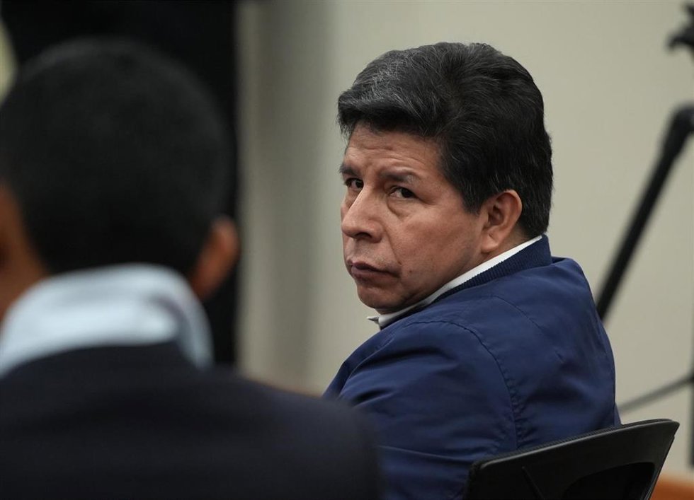 Archivo - El expresidente de Perú, Pedro Castillo, durante su juicio.