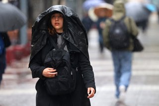 Santiago, 21 de julio de 2026. Lluvia durante este dia martes en la Region Metropolitana. Jonnathan Oyarzun/Aton Chile