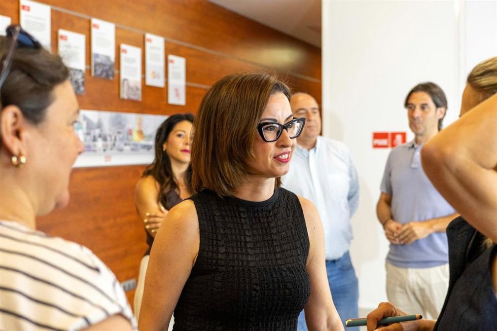 La secretaria general de los socialistas de Zaragoza, Teresa Ladrero.