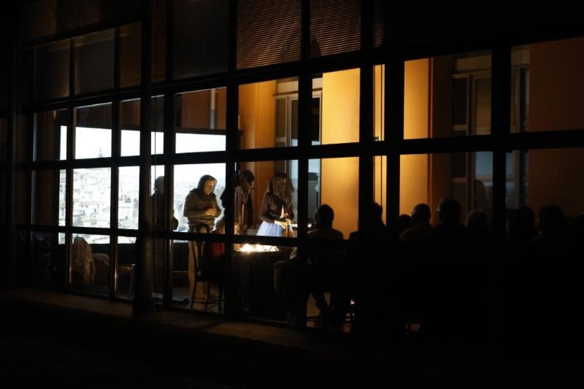 Las artes escénicas se cuelan en La Redonda, una carnicería y un salón de videojuegos en Actual 2027