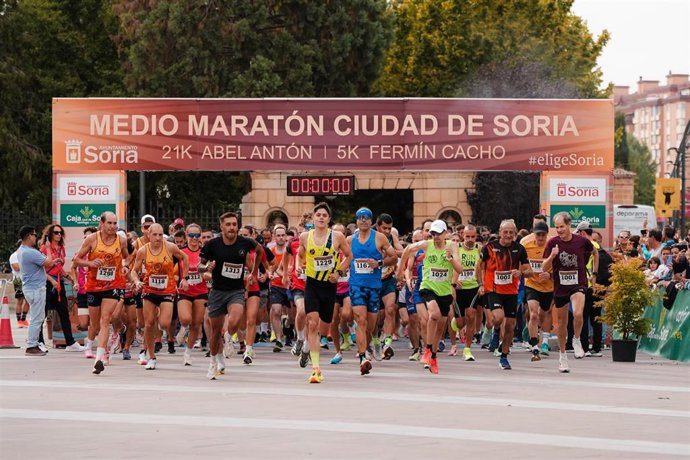 Archivo - El Medio Maratón Ciudad de Soria supera los 500 inscritos y busca su récord de 'finishers'.