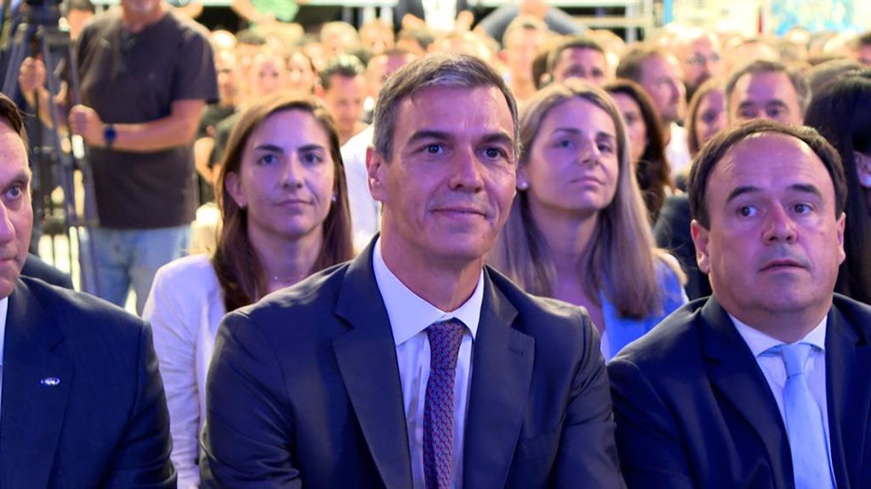 Sánchez destaca que el acuerdo de Geely y Ford demuestra "la capacidad para atra