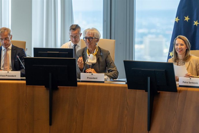 La presidenta Christine Lagarde durant la reunió del Consell de Govern del BCE a Frankfurt, Alemanya