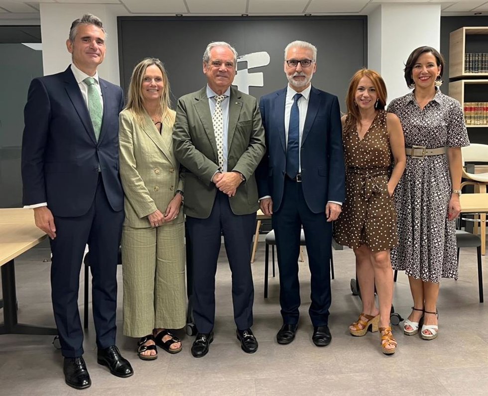 El CSN y Consejo General de Farmacéuticos
