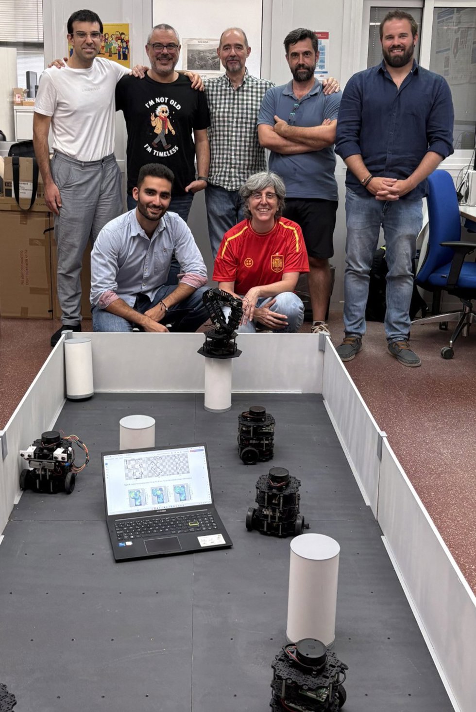 Investigadores desarrollan nuevo enfoque de IA que permite a los robots aprender cuándo actuar