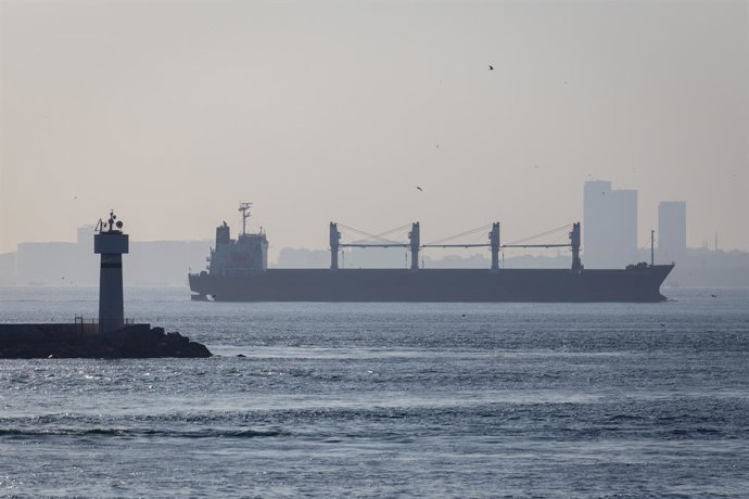 Archivo - Arxiu - Imatge d'arxiu d'un buc petrolier en el mar Negre.
