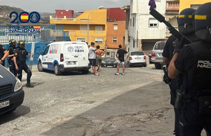 Despligue policial de la operación 'Burdeos'.