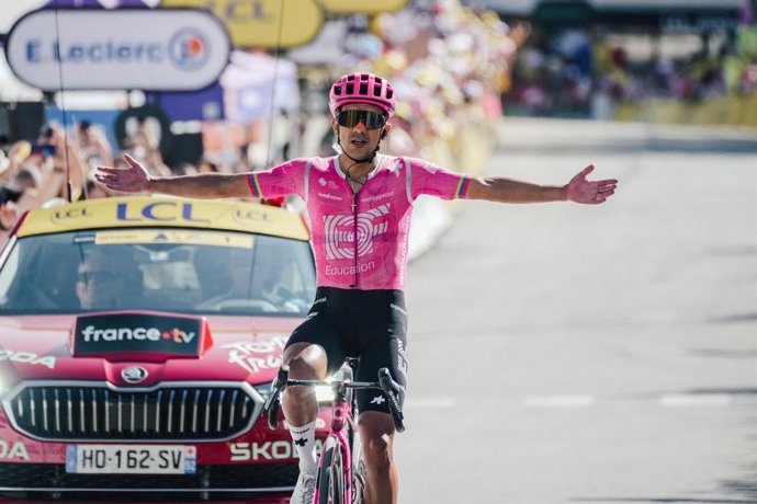El ciclista ecuatoriano Richard Carapaz (EF Education-EasyPost) ha ganado este jueves la decimoctava etapa del Tour de Francia 2026, disputada entre Voiron y Orcières-Merlette sobre 185,2 kilómetros
