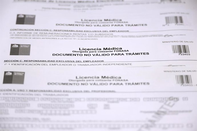 Valparaiso, 27 de mayo 2025  Documentos de licencia medica   Sebastian Cisternas/Aton Chile