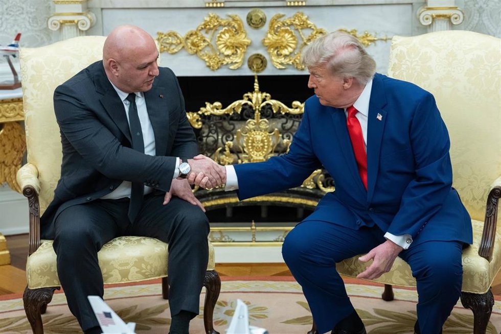 Los presidente de Líbano, Joseph Aoun, y de EEUU, Donald Trump, en el Despacho Oval.