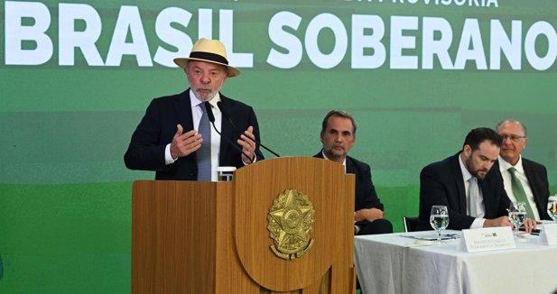 Lula acusa a EEUU de "manipular un tema fundamental" para justificar su política de aranceles