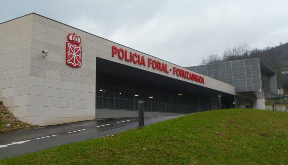 Policía Foral de Elizondo.