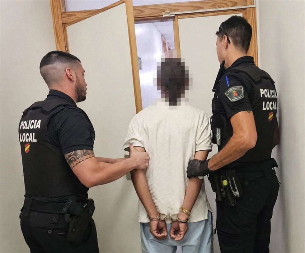La Policía Local de Las Torres de Cotillas detiene a tres personas en los últimos días